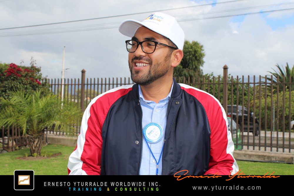 Team Building Cali Colombia | Actividades de liderazgo y colaboración con cuerdas bajas