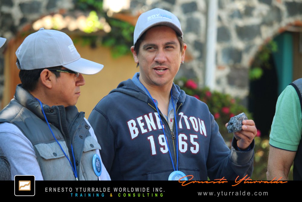 Team Building Cali Colombia | Talleres outdoor de confianza, liderazgo y resultados organizacionales